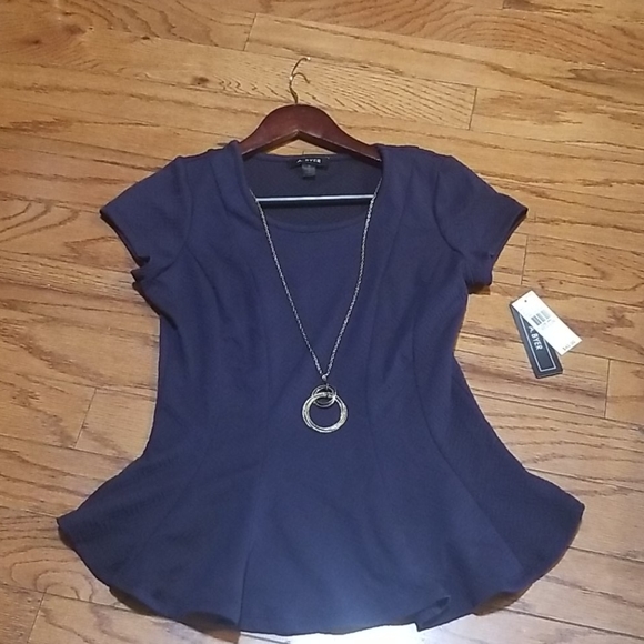 Top - Picture 5 of 6